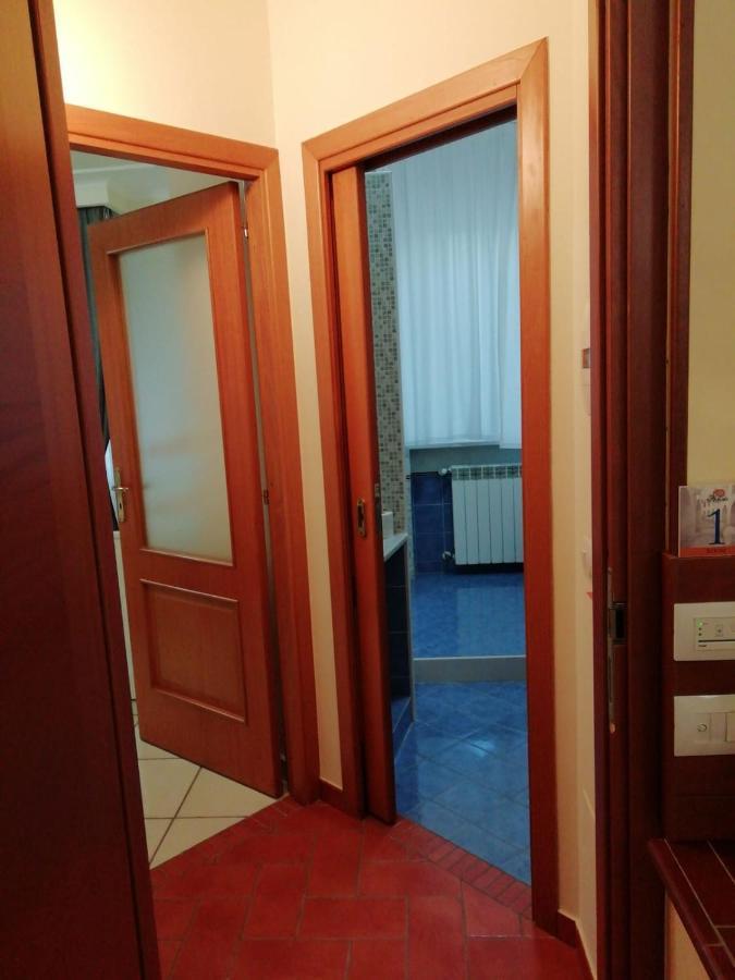 B&B Flavio Поццуоли Экстерьер фото