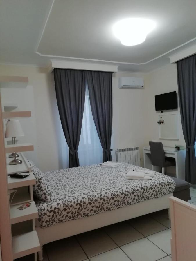 B&B Flavio Поццуоли Экстерьер фото