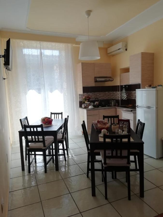 B&B Flavio Поццуоли Экстерьер фото